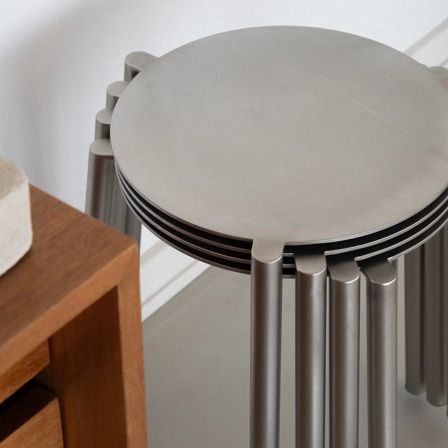 Italian Minimalist Metal Style Stool Stackable Dining Table Chair Stainless Steel Outdoor Courtyard Commercial Leisure Chair